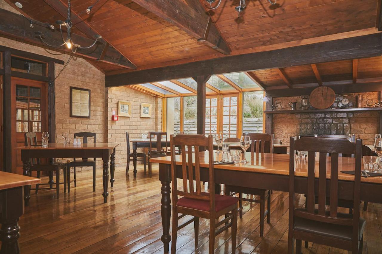 The Danseys Pass Hotel Ranfurly Экстерьер фото